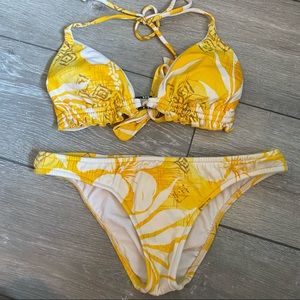 Floral briny yellow bikini